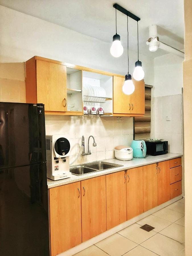 N'Dnie Homestay Pelangi Mall Condominium コタバル エクステリア 写真