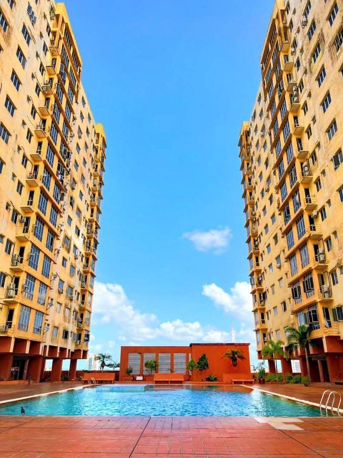 N'Dnie Homestay Pelangi Mall Condominium コタバル エクステリア 写真